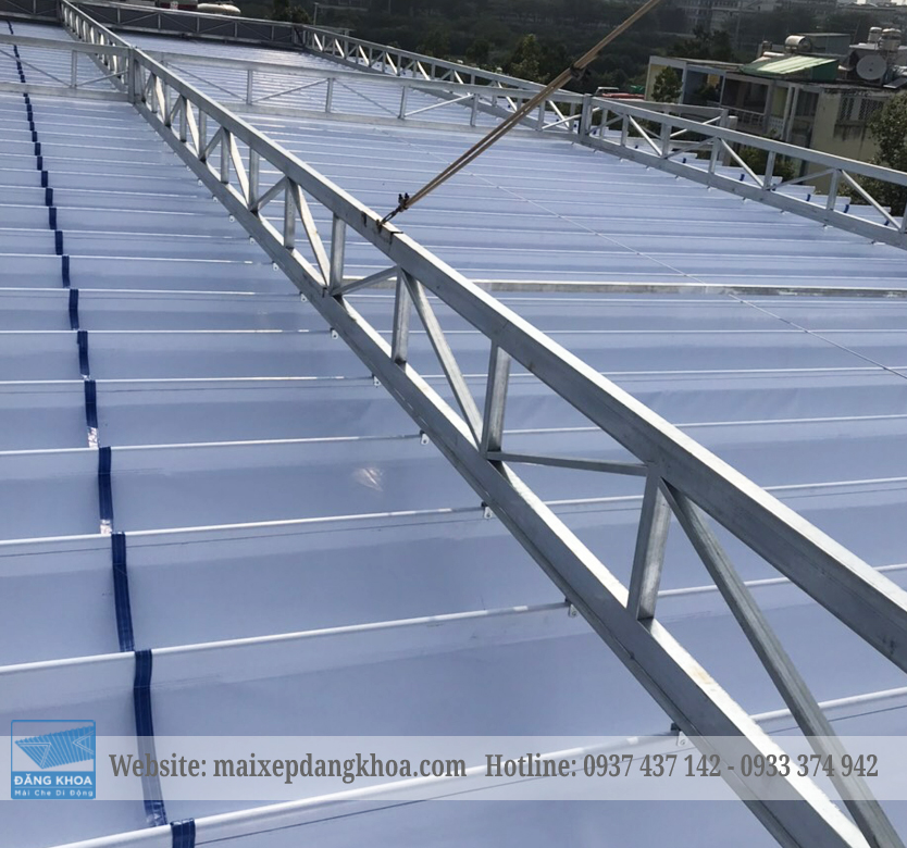 Mái bạt xếp lượn sóng che nắng đẹp chất lượng tại Bình Tân